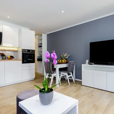 Bianco - One Bedroom Lägenhet