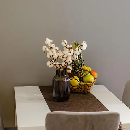 Bianco - One Bedroom